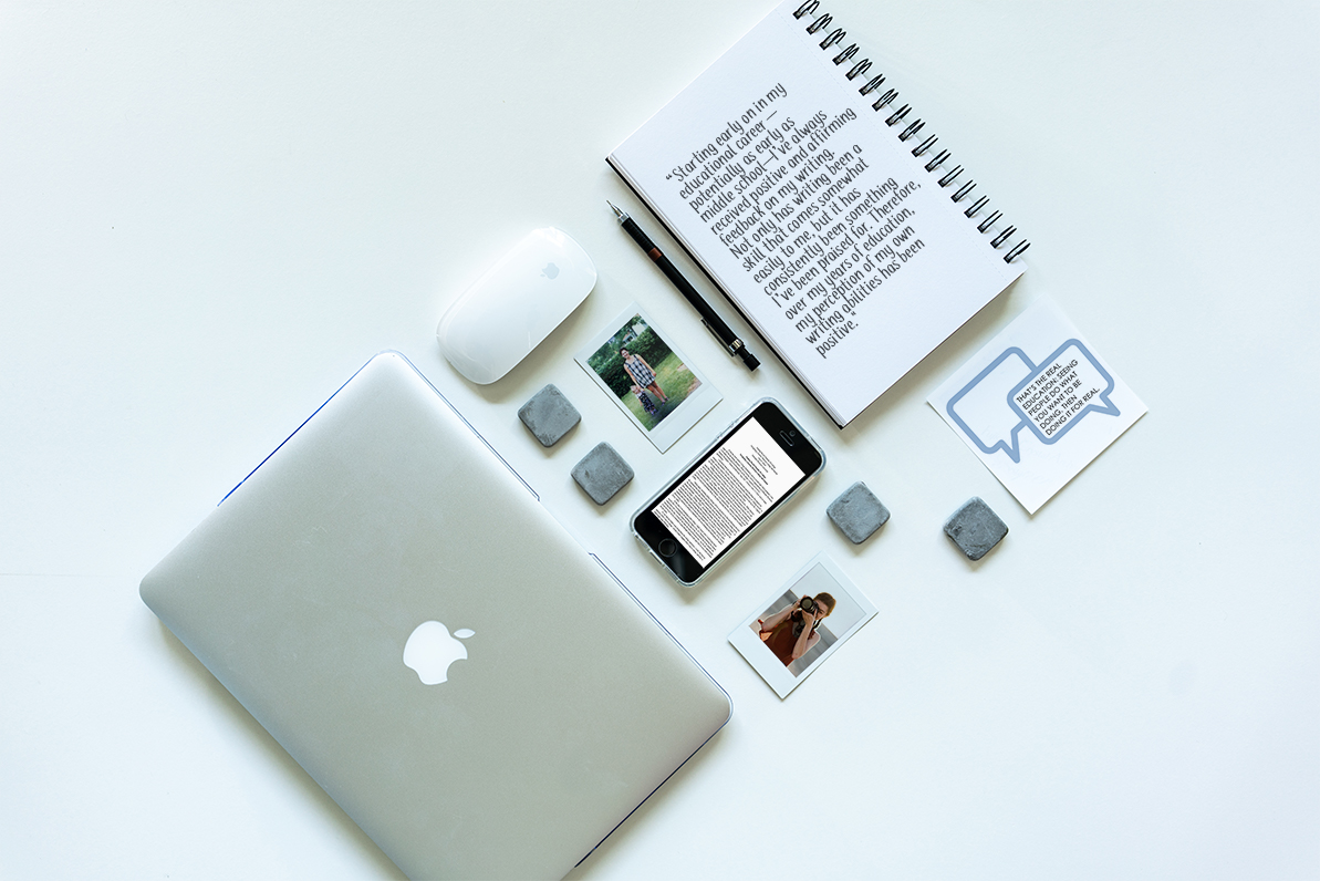 Comm_Notebook-Phone-Photos